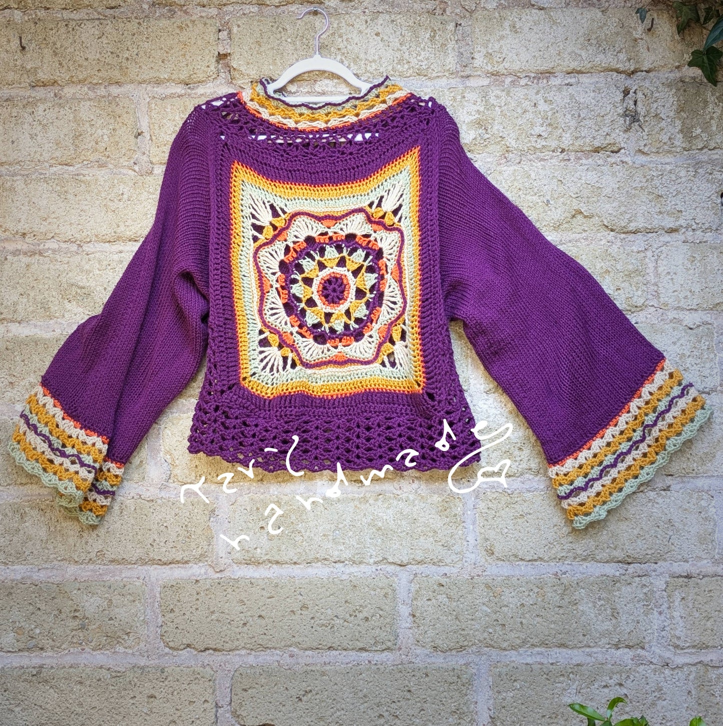 Mandala Inverno – Maglia Boho-Grunge in Lana con Dettagli Crochet