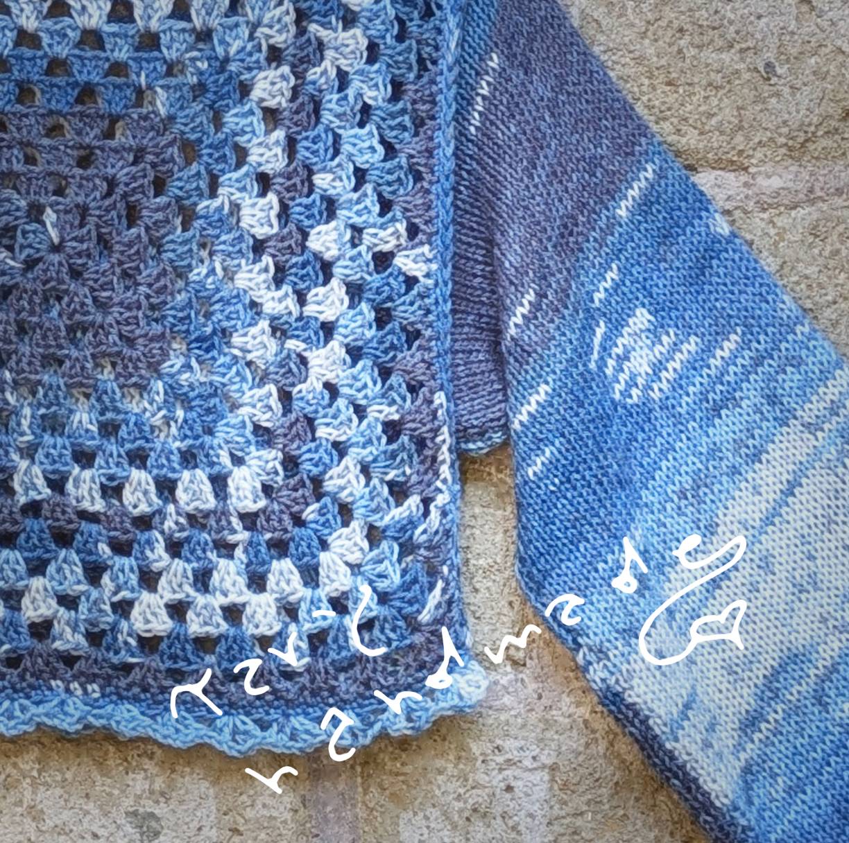 Nebbie di Mare – Maglia Boho-Grunge con Granny Square in Filato Sfumato