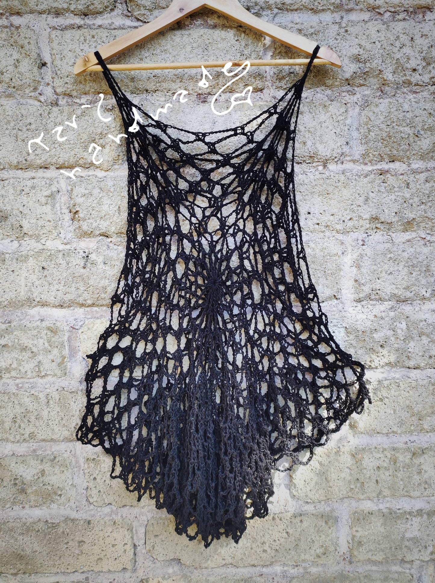 Velo d’Ombra – Abito Crochet Nero a Rete in Stile Goth