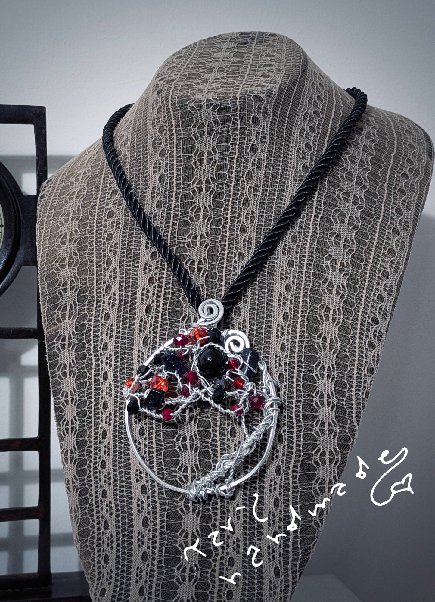 Radicanera - Collana Albero della Vita in alluminio wire, pietre dure e cristalli