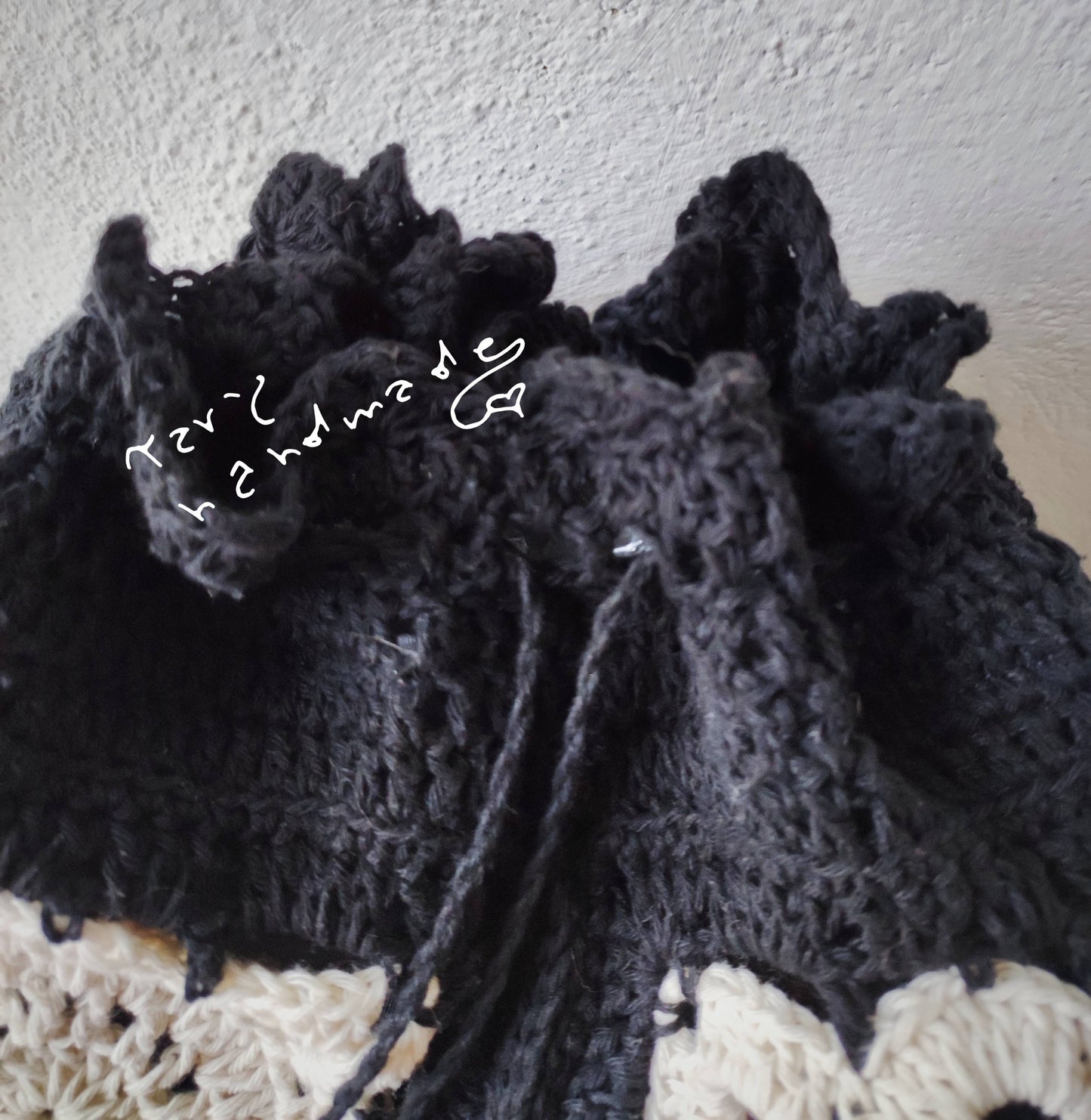 Custode d’Etere – Zaino Boho Mandala in Crochet e Tessuto