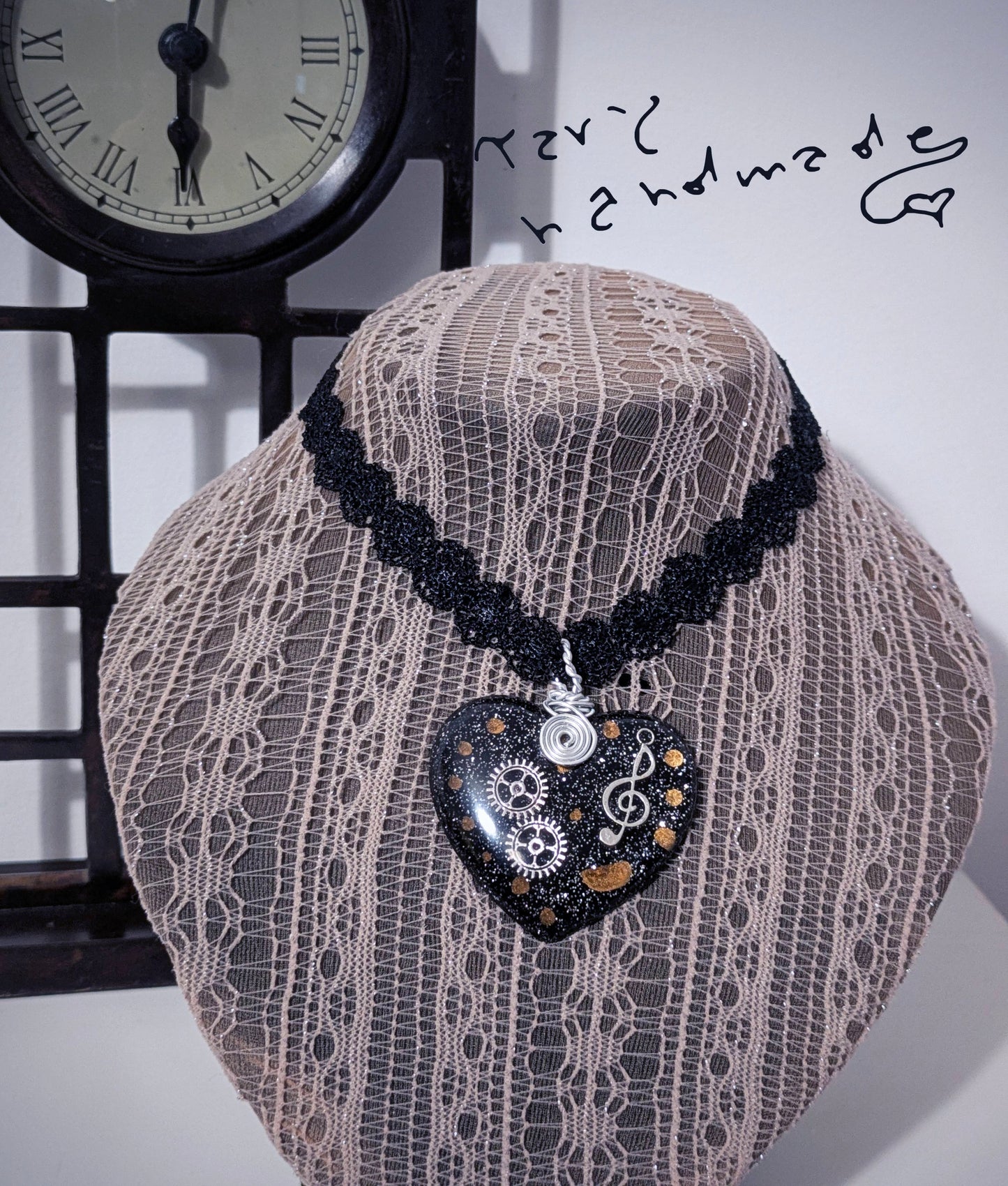 Song of Gears - Choker in Pizzo con Cabochon Gotico Steampunk in Wire Art