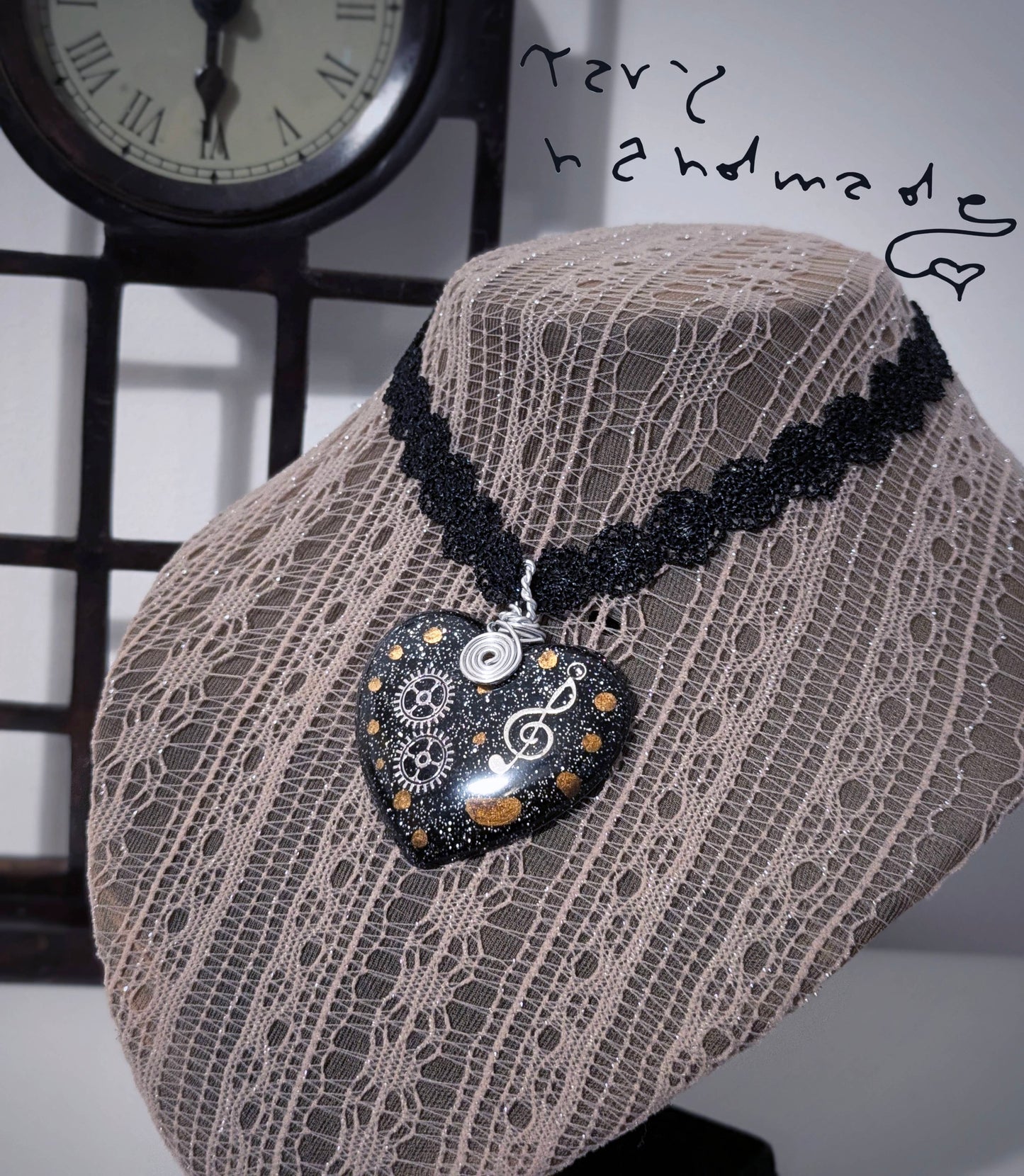 Song of Gears - Choker in Pizzo con Cabochon Gotico Steampunk in Wire Art
