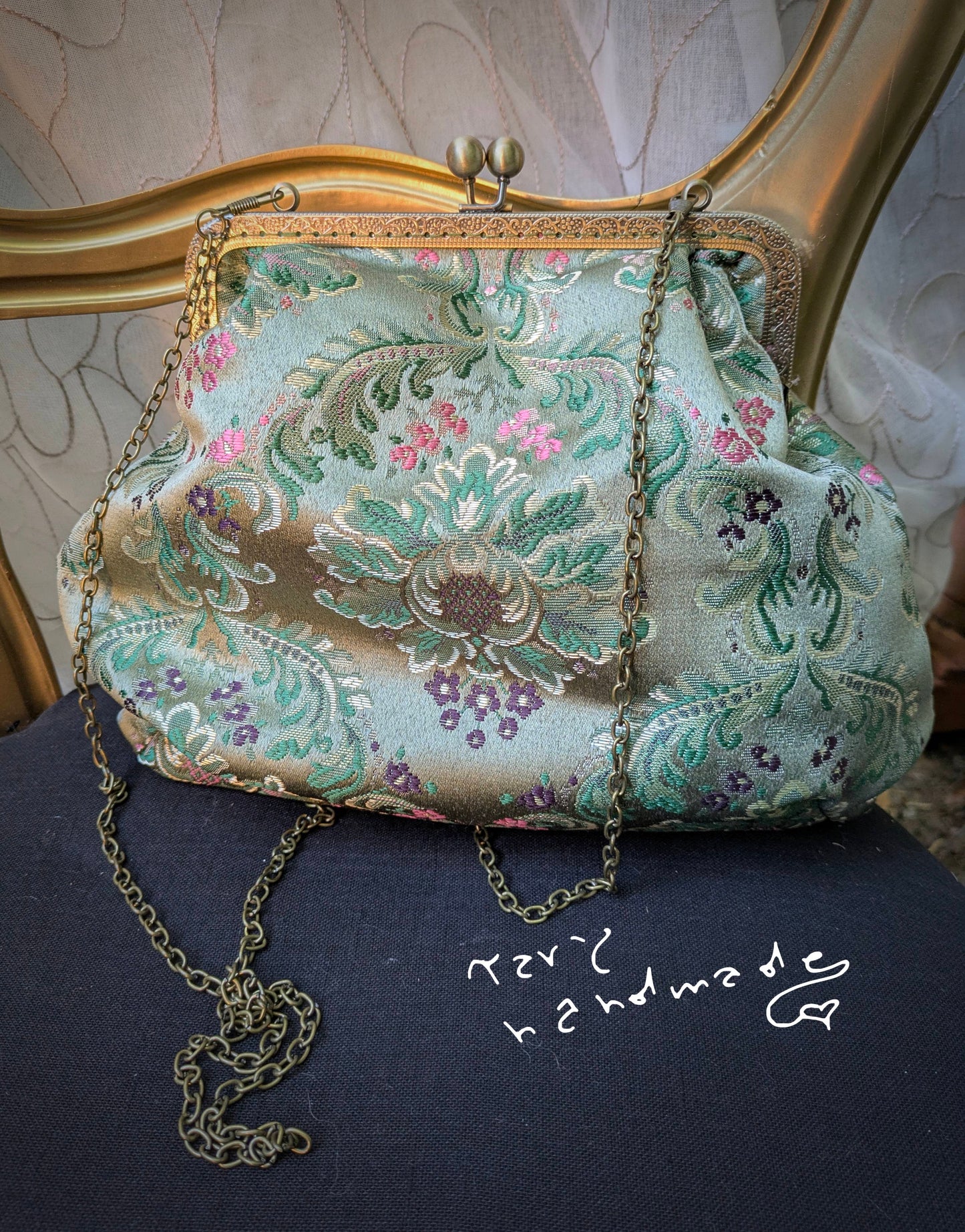 Piccoli Mondi a Mano – Borse tra goth, vittoriano e fairy vibes