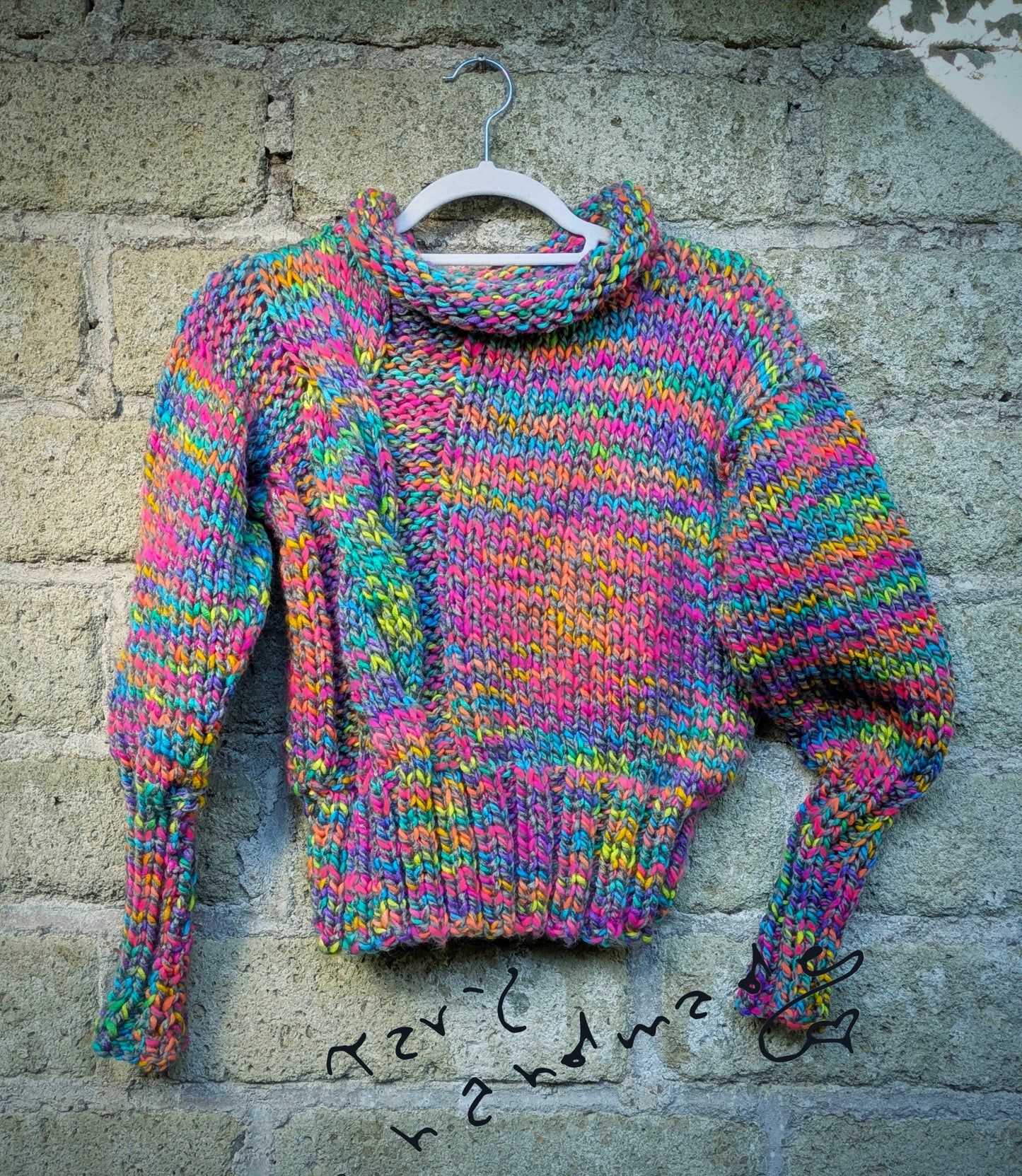 Rainbow Hugs – Pullover Arcobaleno Morbido