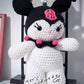 Pupazzo Fantasy in Crochet ispirato a un personaggio kawaii, realizzato a mano