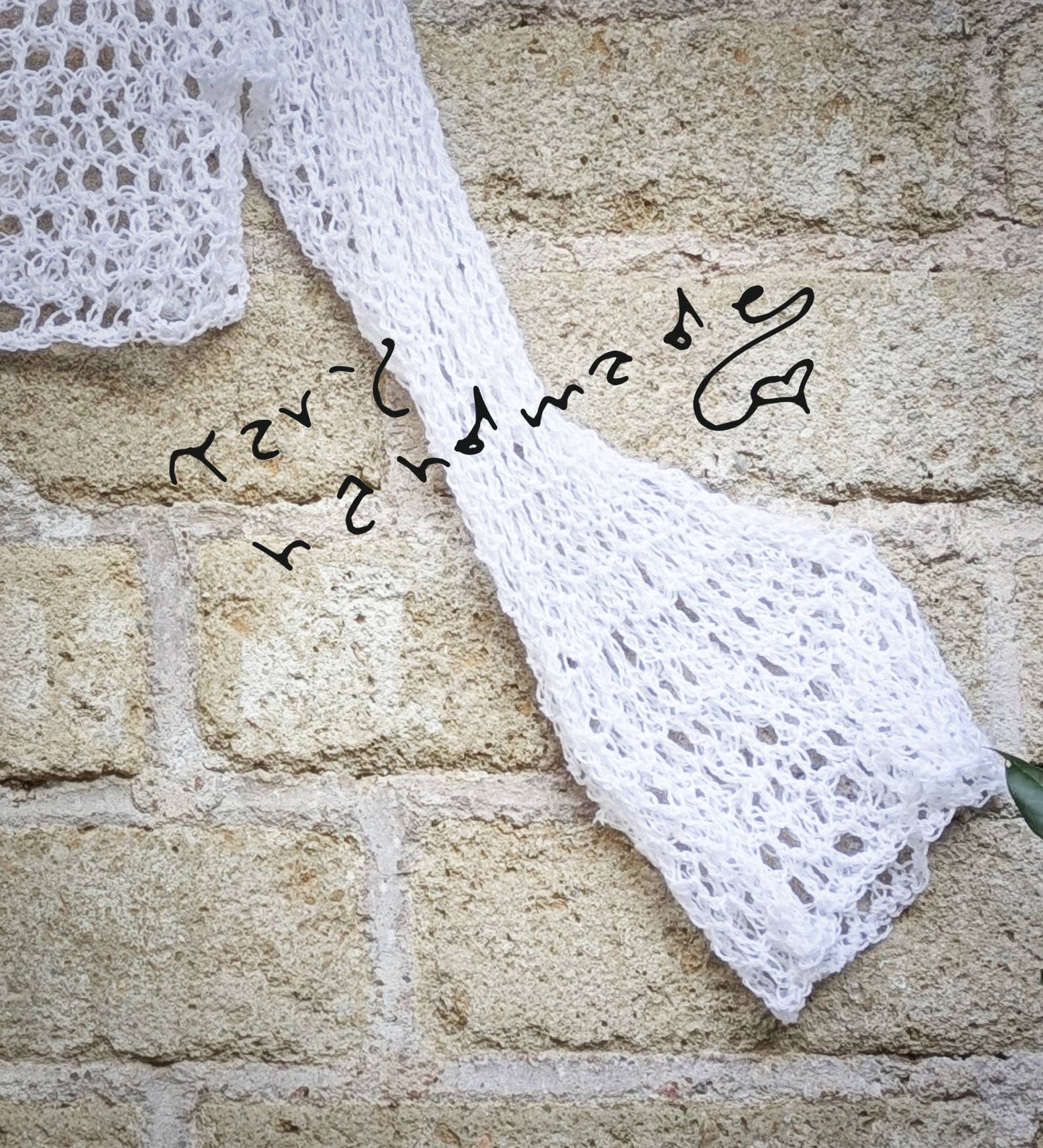 Etere Selvaggio – Crop Top Crochet a Rete con Maniche Ampie
